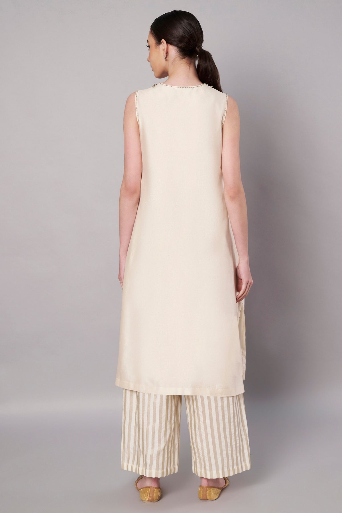 Open Bloom Ivory Kurta Set