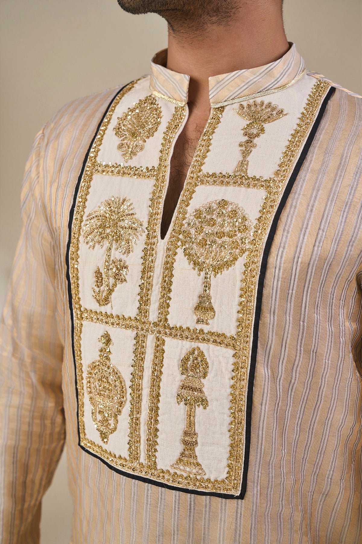 Ivory Kochi Conch Kurta