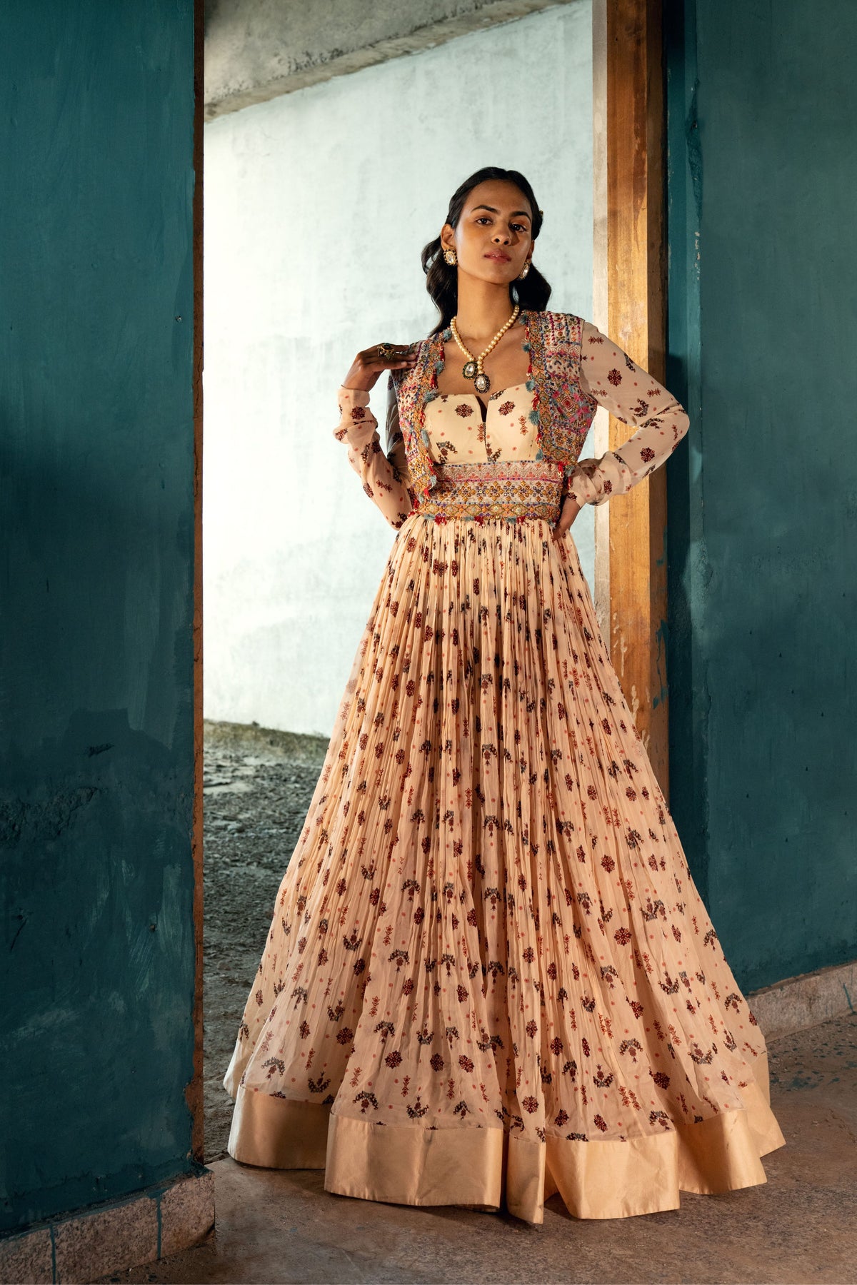 Ivory Embroidered Gilet With Anarkali