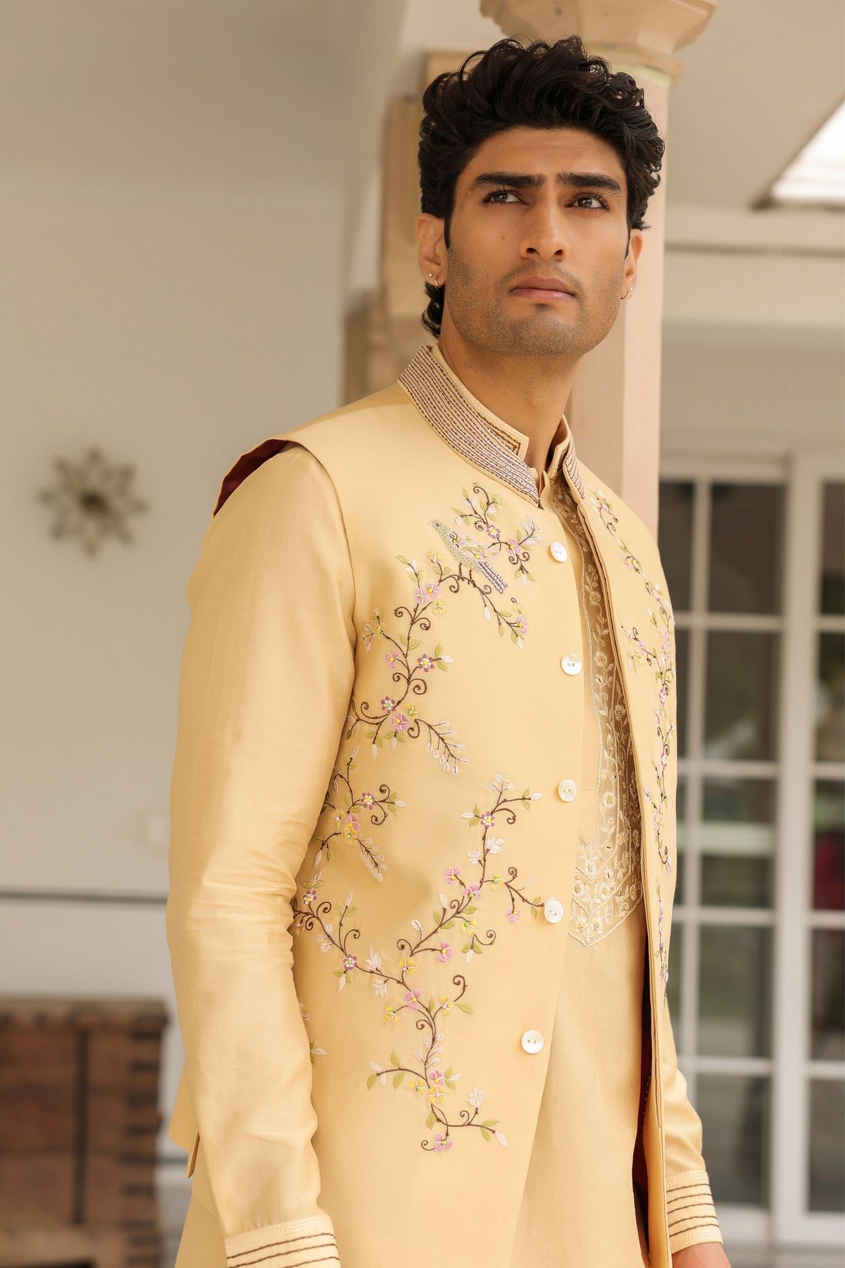 Gulzar Beige Jaal Embroidered Bandi