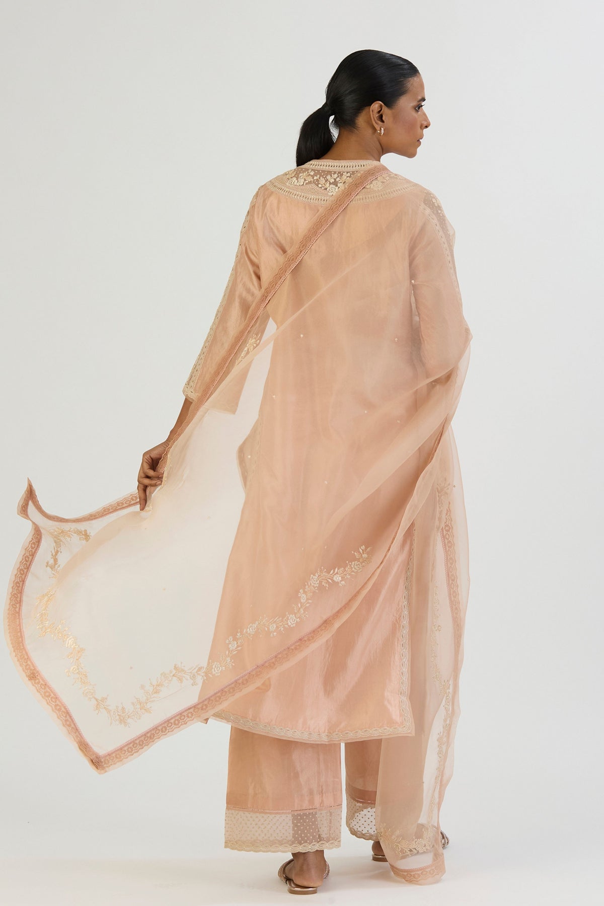Peach Inaayat Dupatta