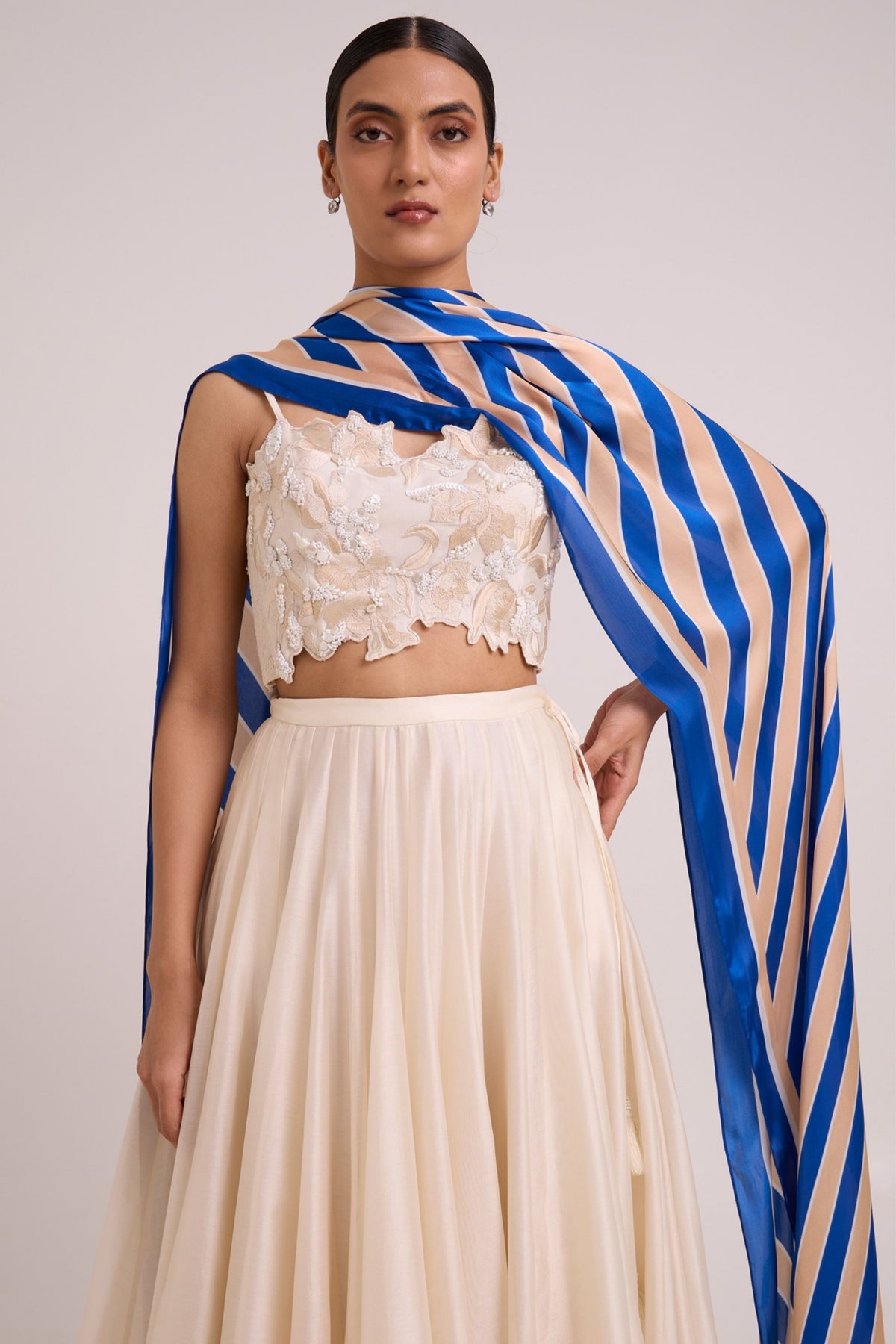 Hansa Snow Laden Skirt Set