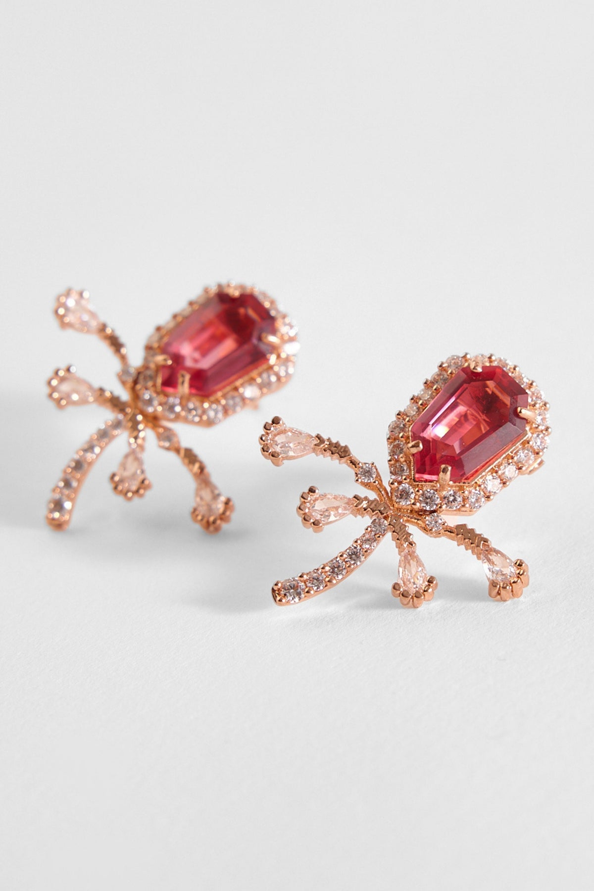 The Faena Mini Stud Earrings in Vintage Rose