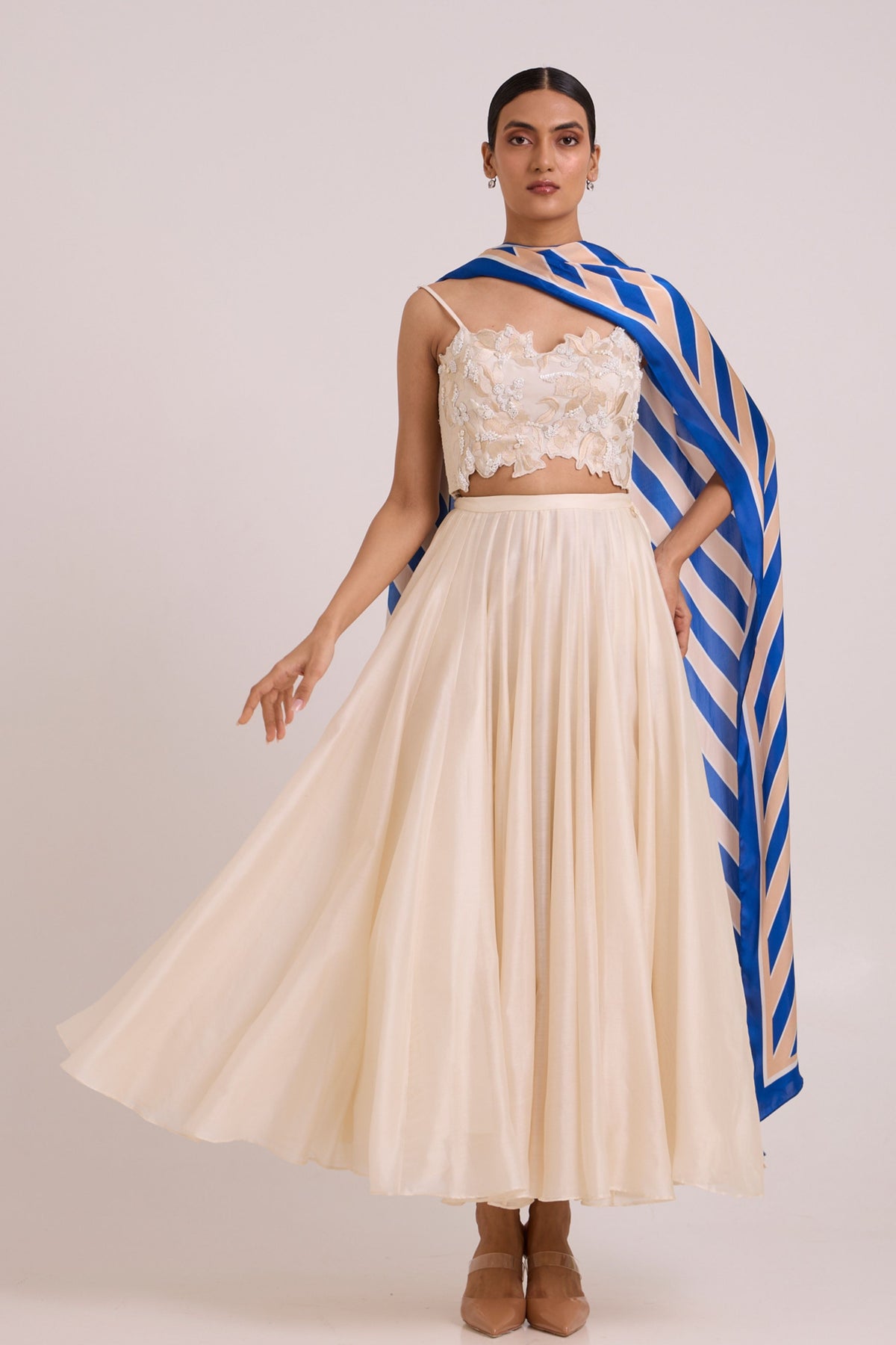 Hansa Snow Laden Skirt Set