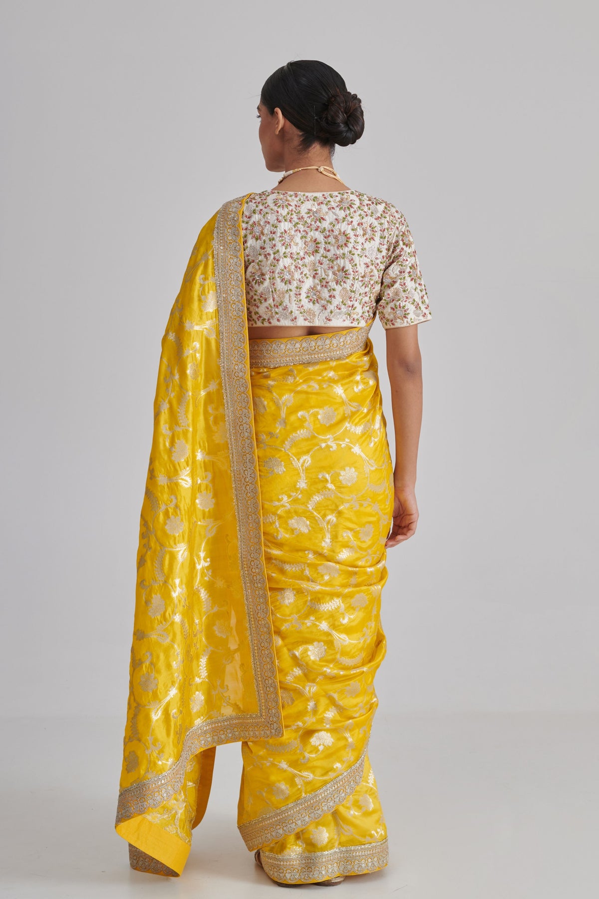 Phalgun Saree Set