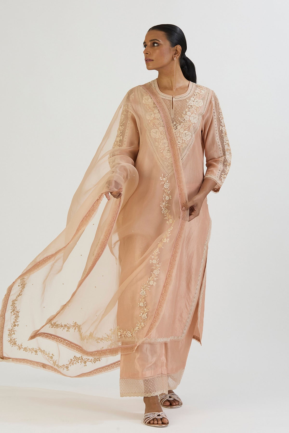 Peach Inaayat Dupatta