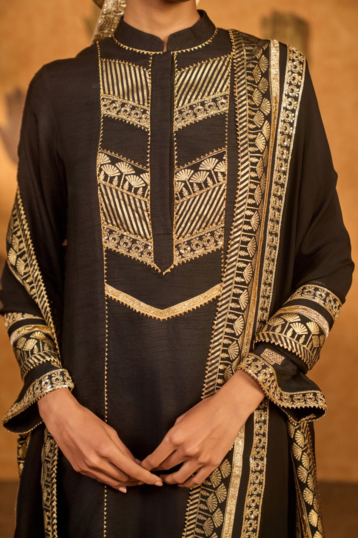 Black Vase Kurta Set