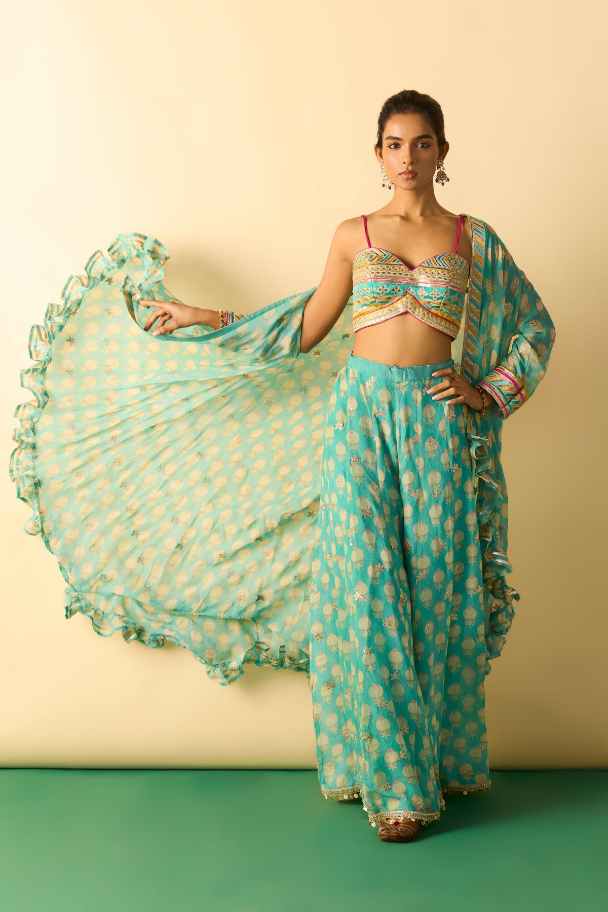 Aqua Dharika Cape Set