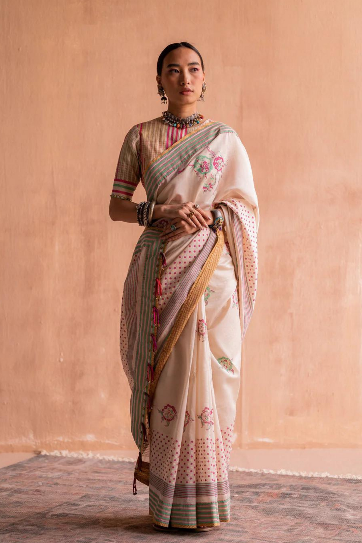 Yamuna Sari