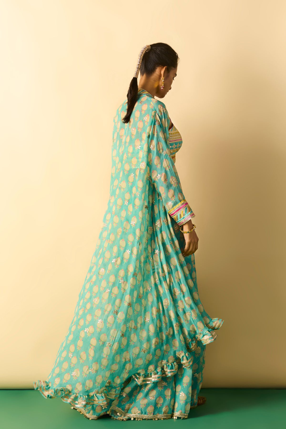 Aqua Dharika Cape Set