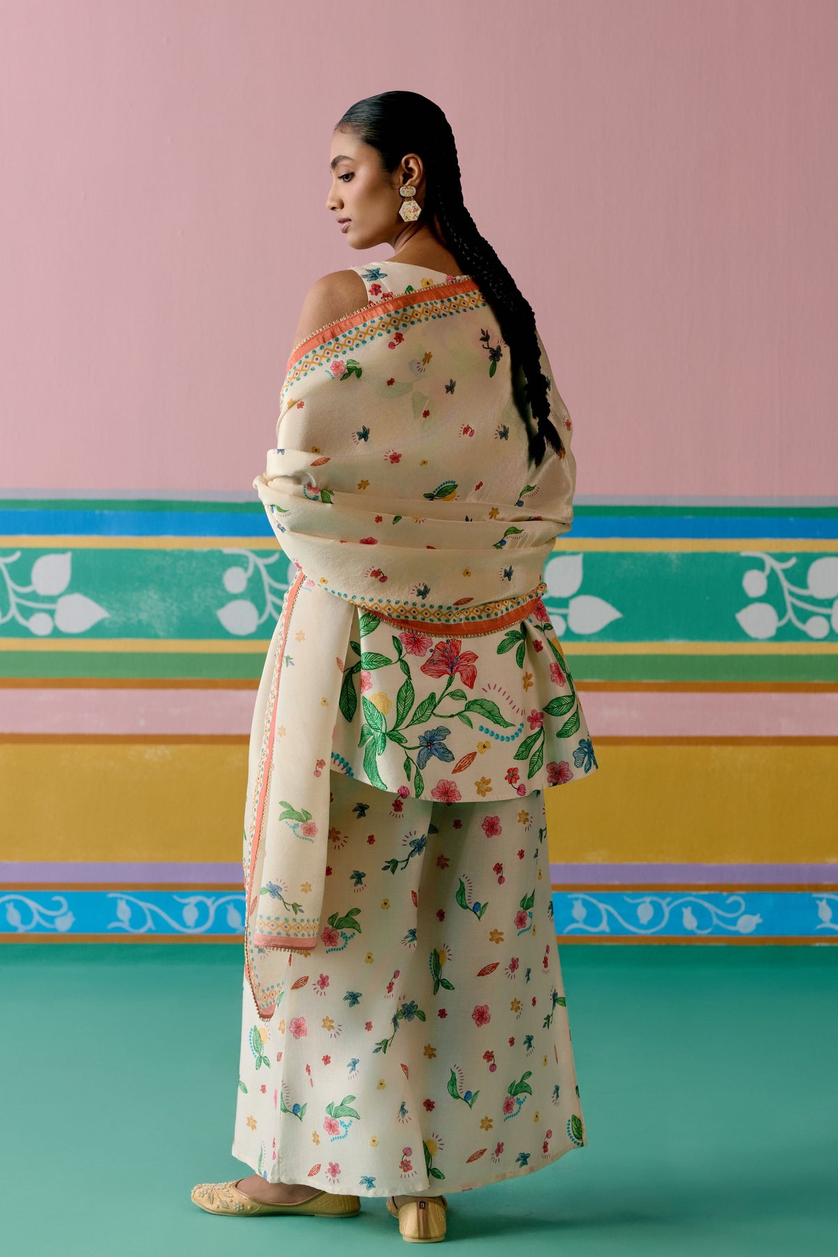 Ecru Floral Sleeveless Tunic Set
