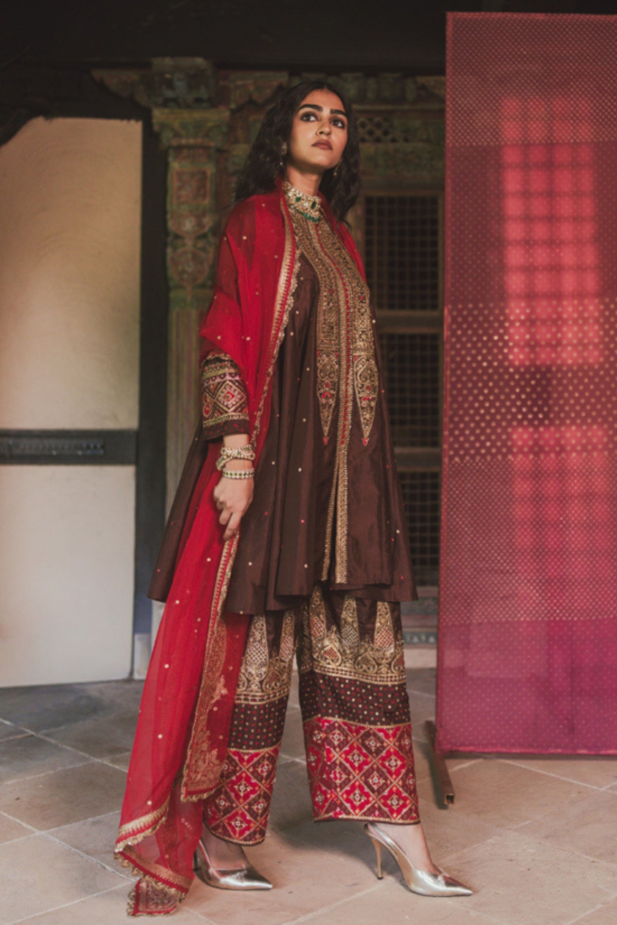 Rutvee Brown Kurta Set