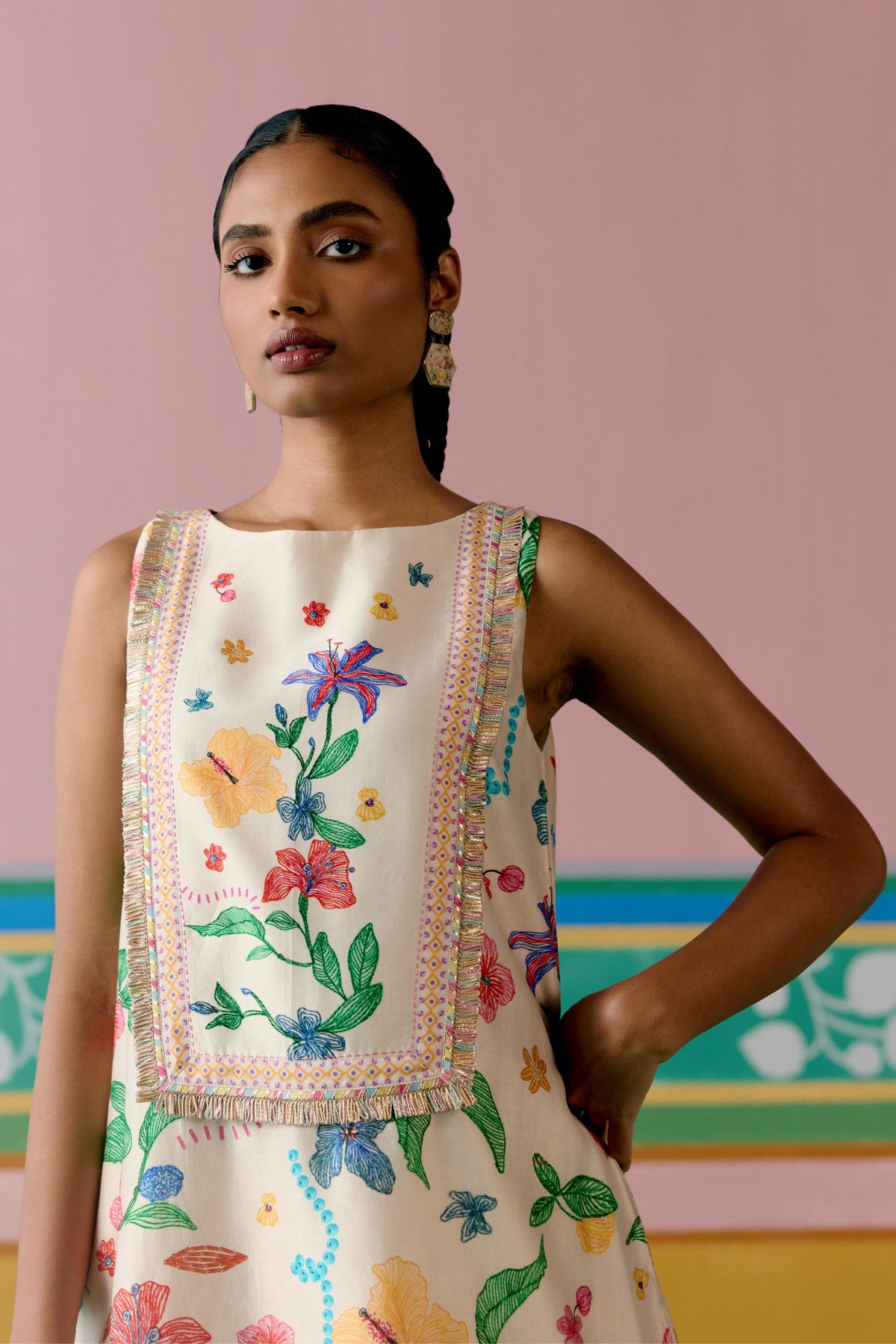 Ecru Floral Sleeveless Tunic Set