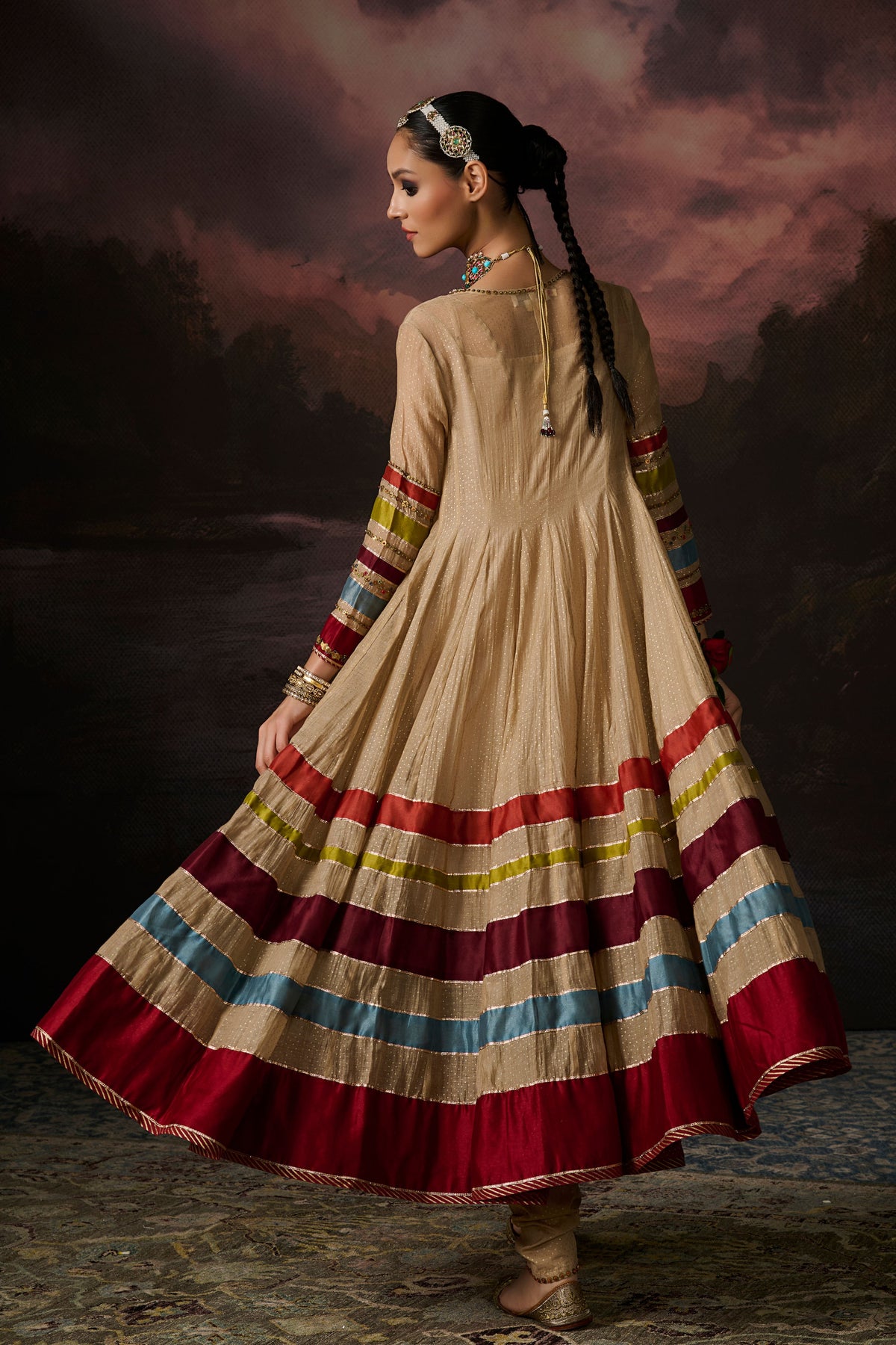 Naira Anarkali Set