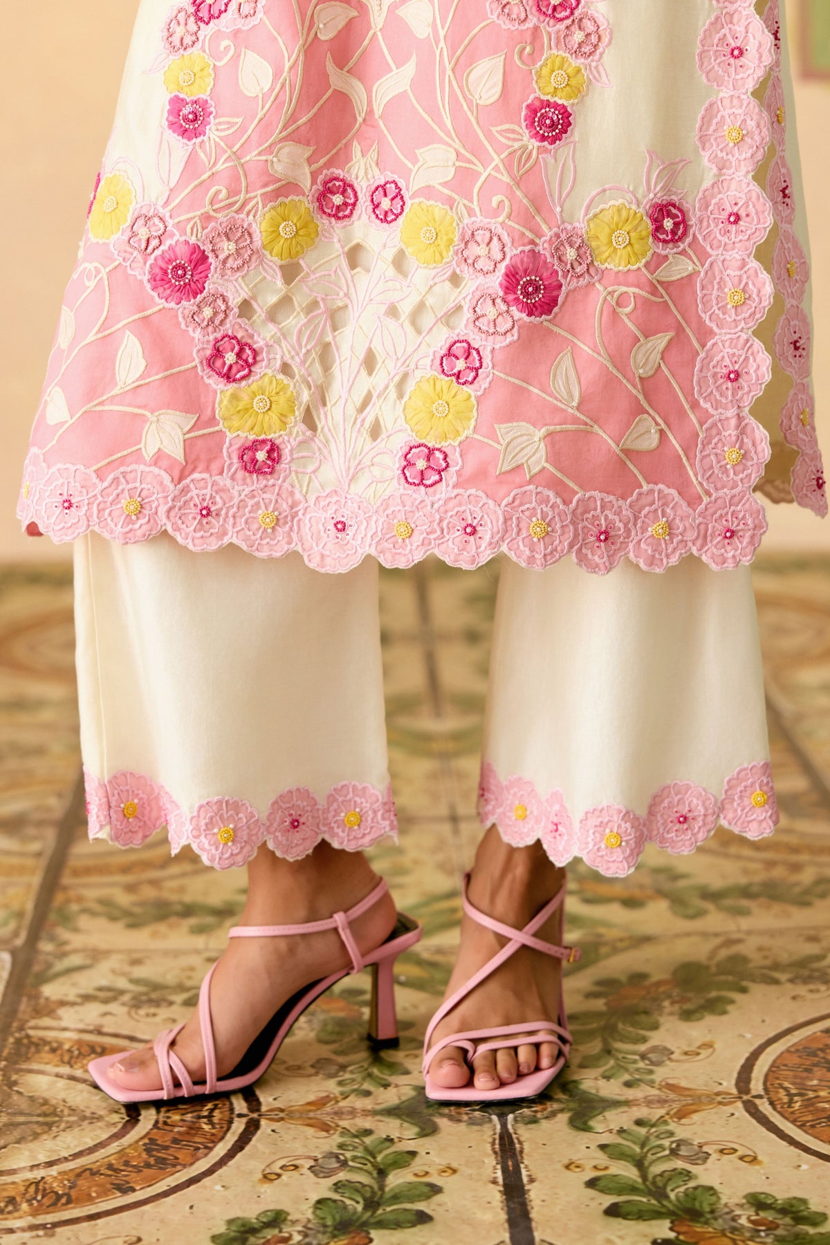 Applique Kurta Set