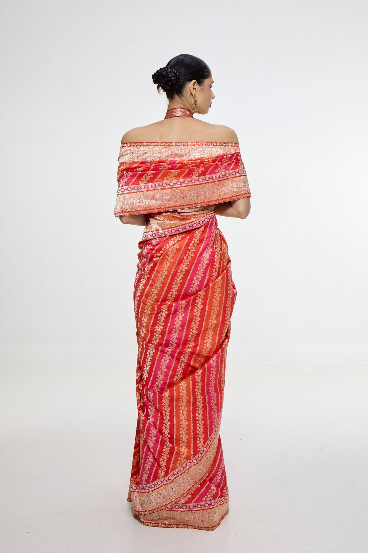 Handwoven Red Mashroo Silk Saree