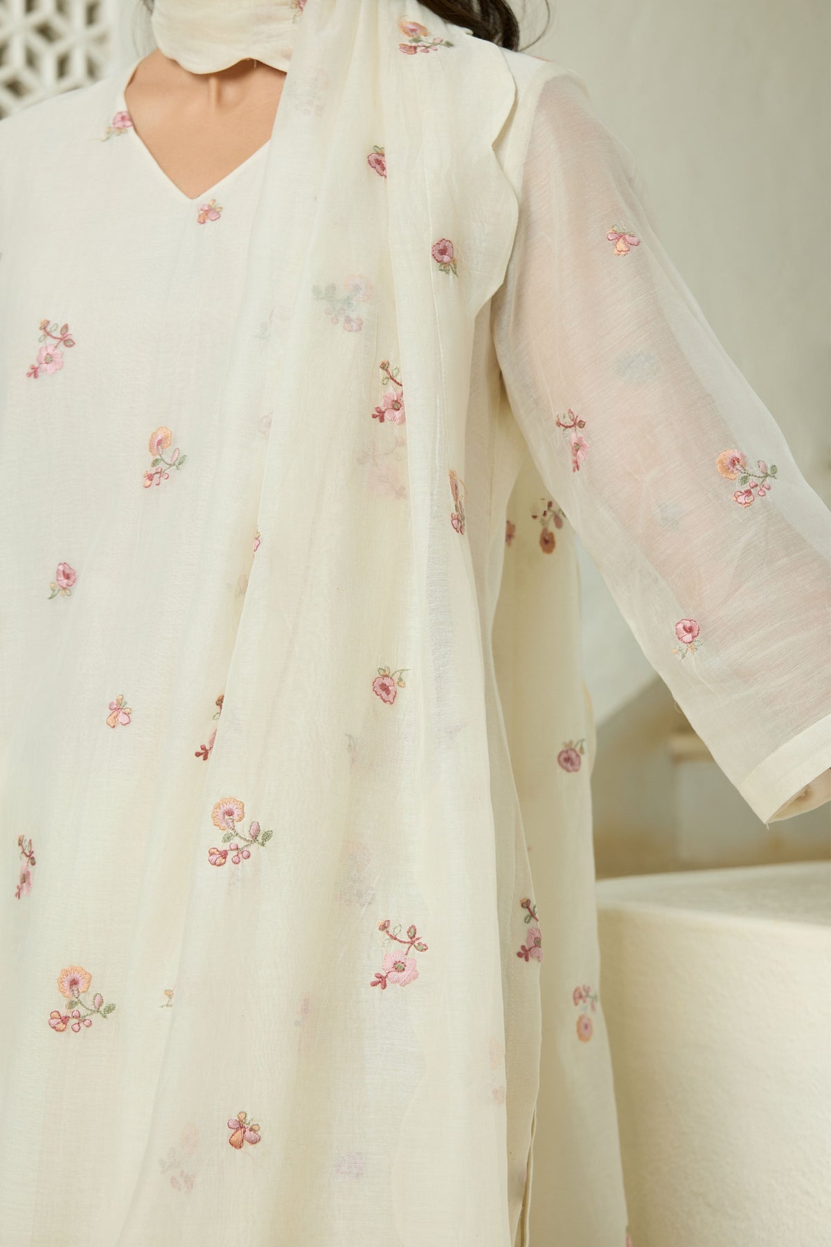 Ivory Floral Embroidered Kurta Set