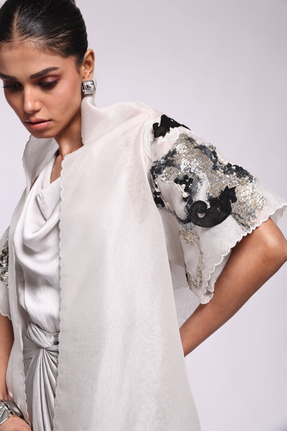 Hydrangea Brocado Cape Set
