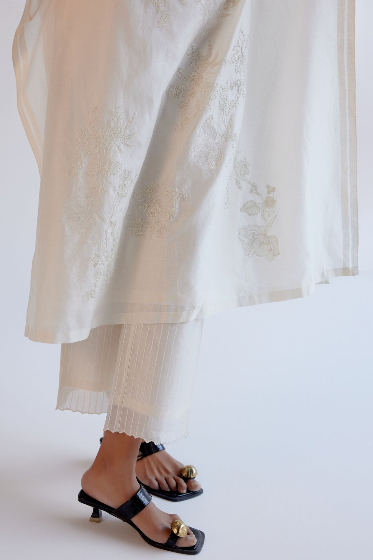 Embroidery Ivory Chanderi Kaftan Set