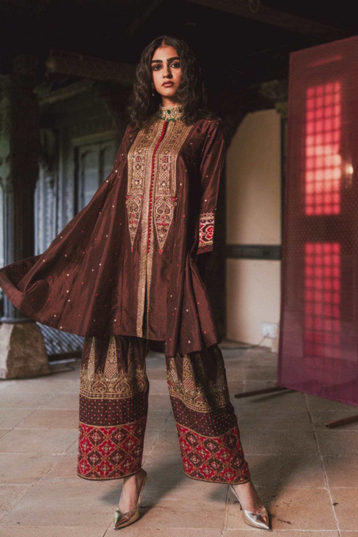 Rutvee Brown Kurta Set