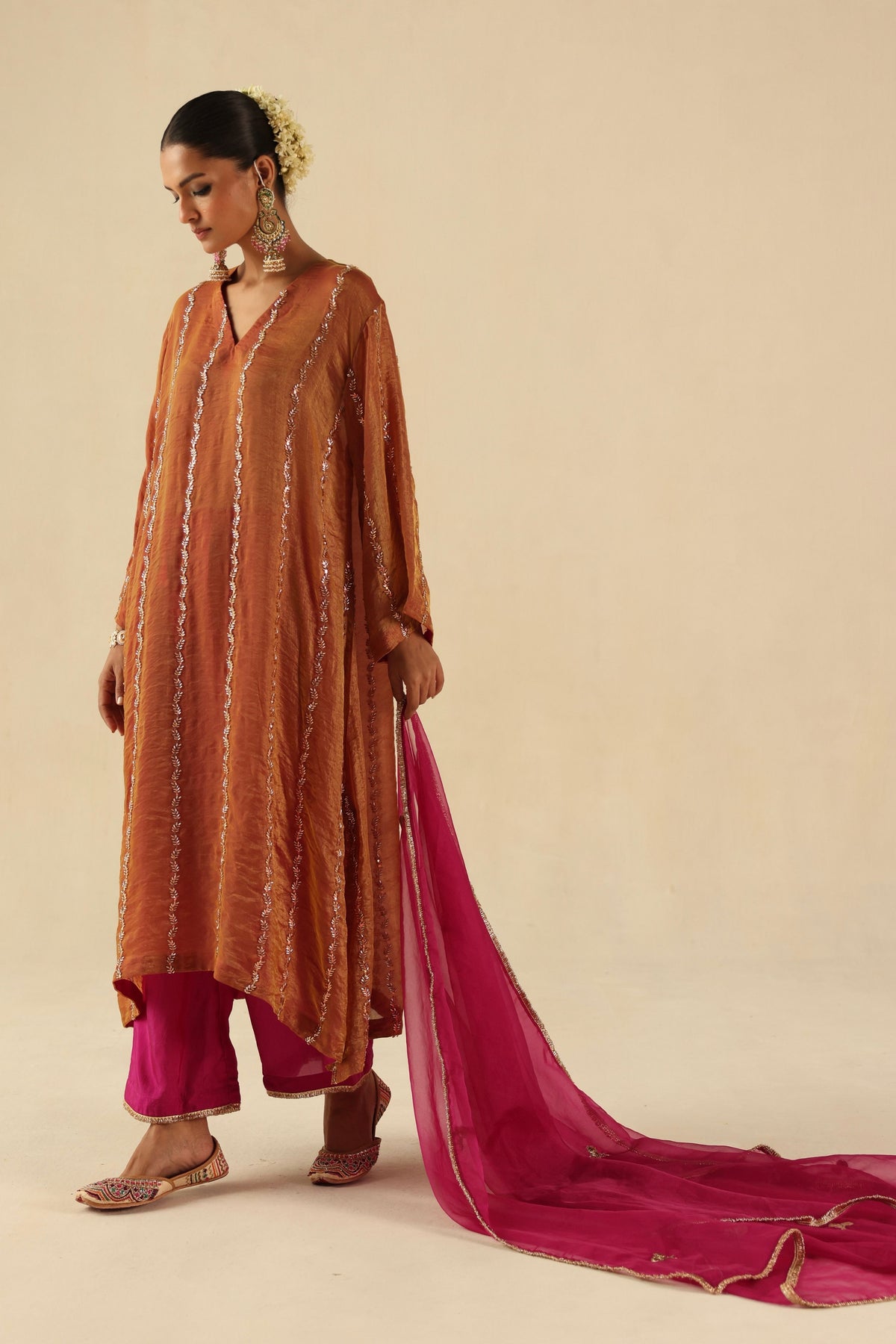 Jhoomar Kurta Set