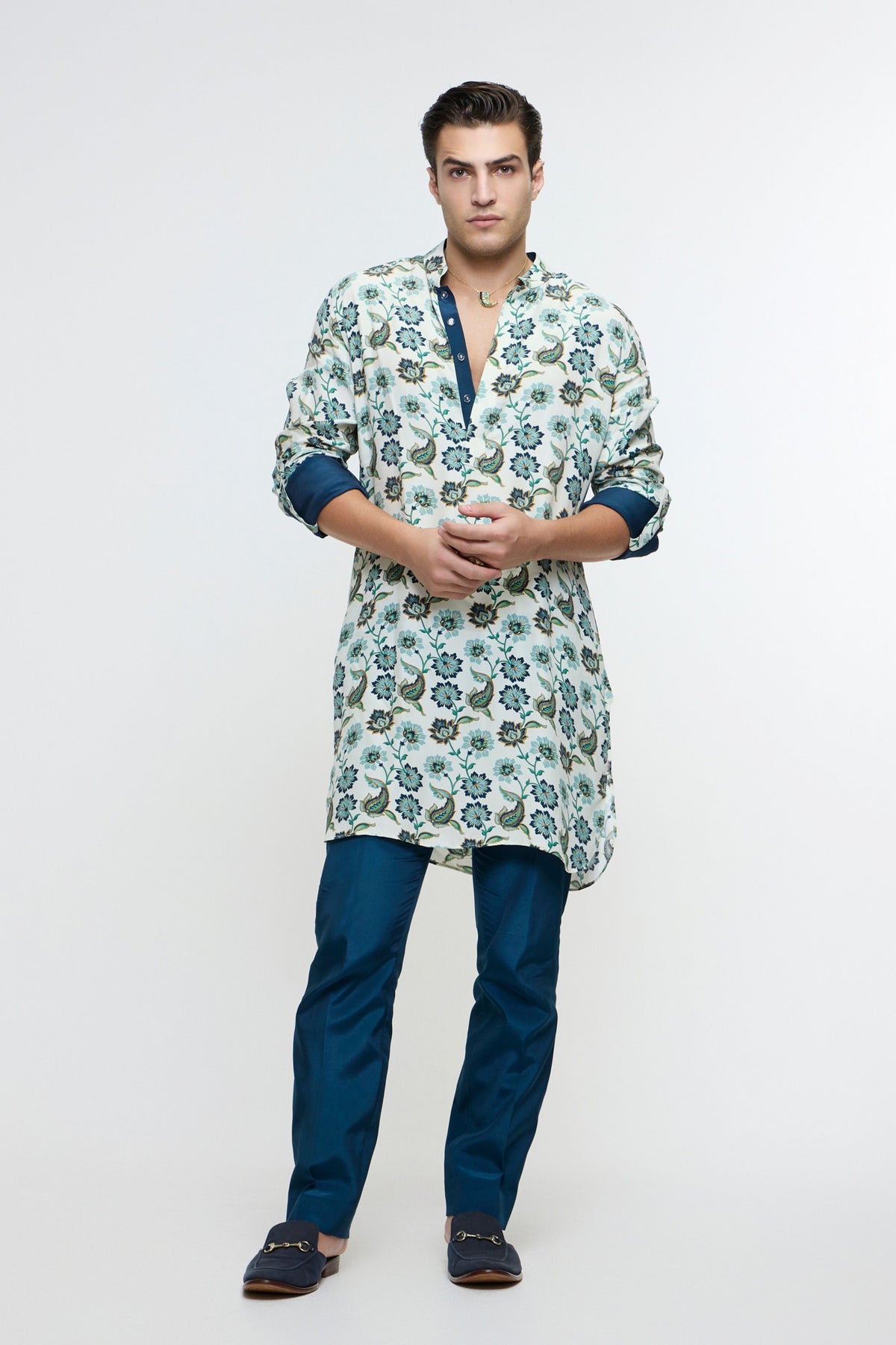 Ivaan White Jaal Rolled Up Kurta
