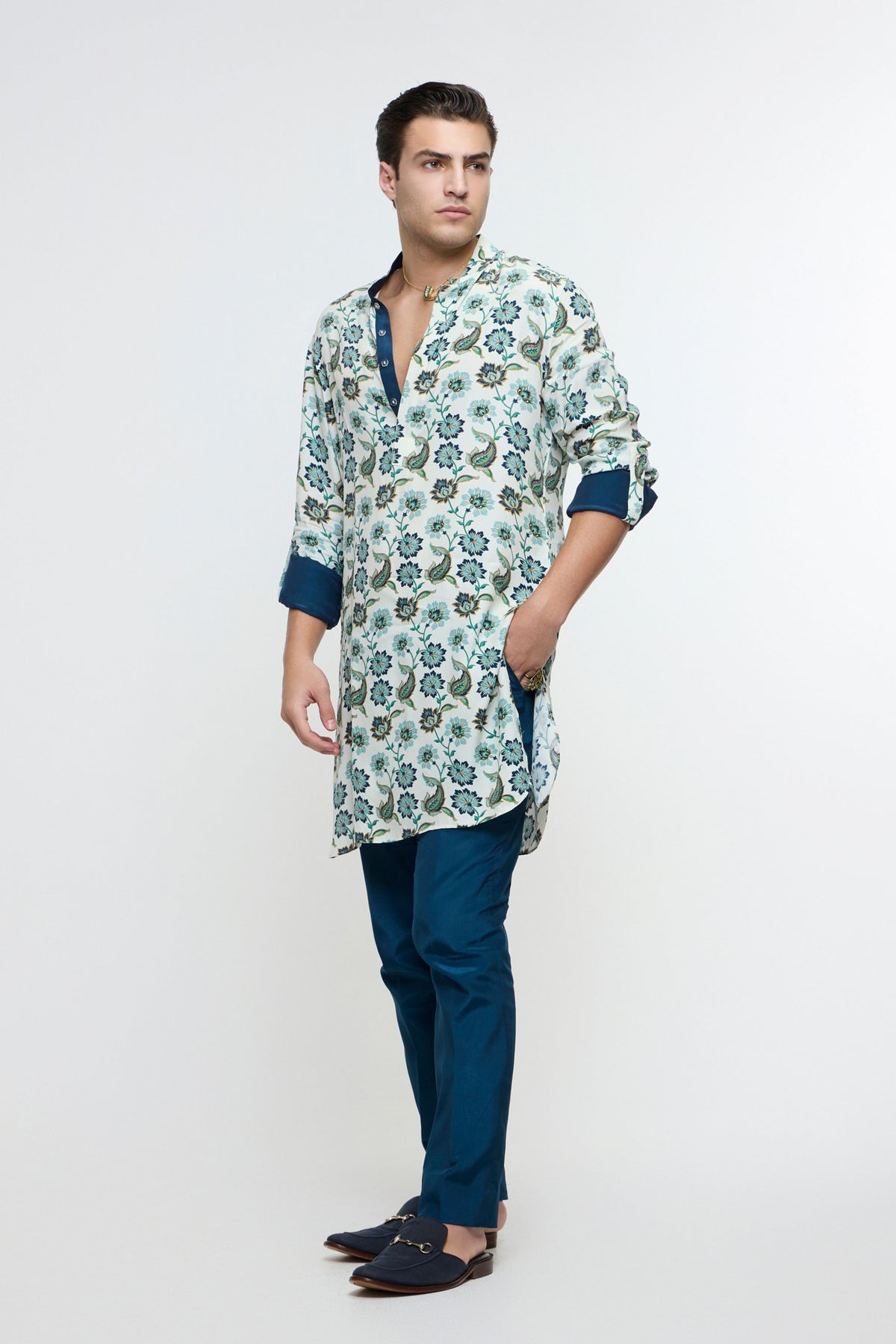 Ivaan White Jaal Rolled Up Kurta