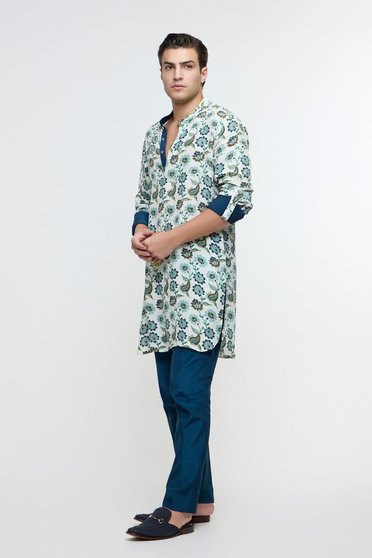Ivaan White Jaal Rolled Up Kurta