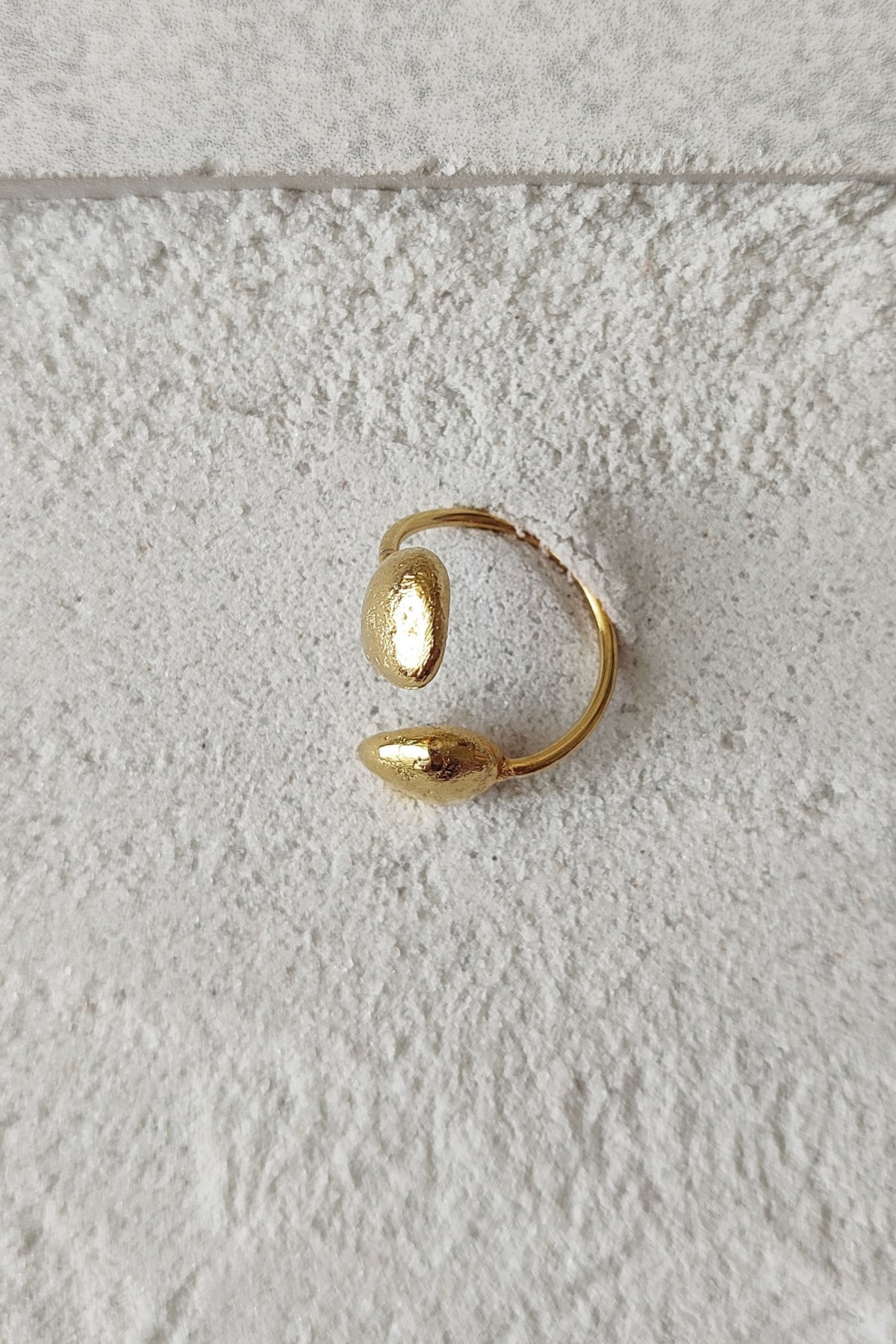 Kin Medium Golden Ring