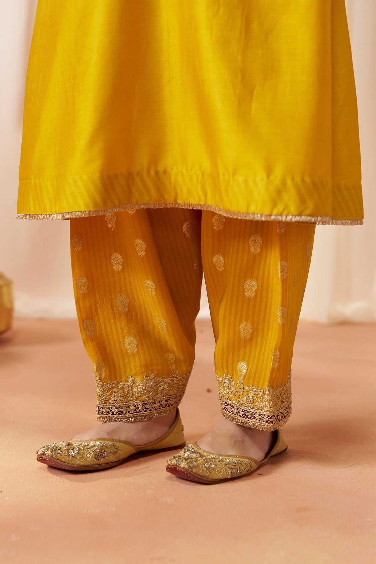 Liana Mustard Chauga Set