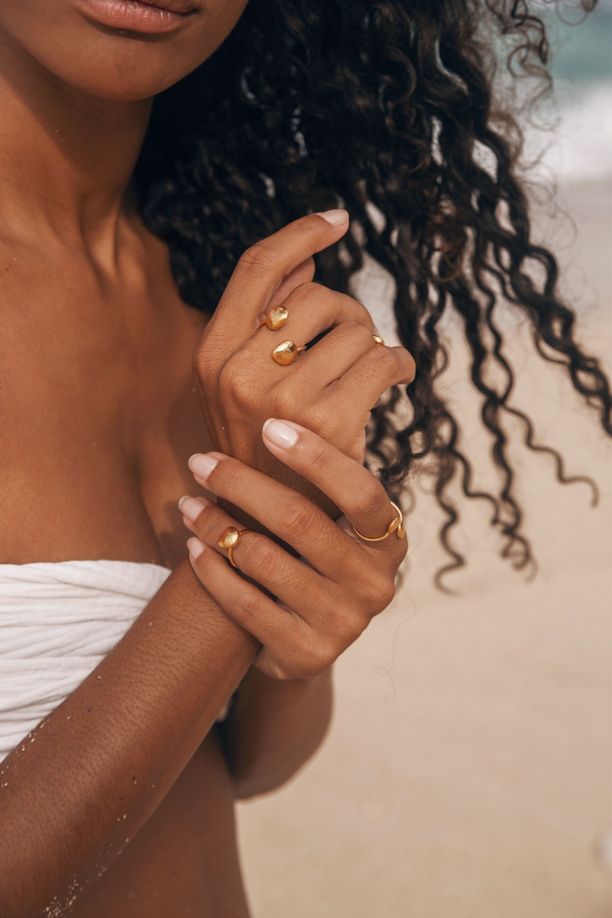 Kin Medium Golden Ring