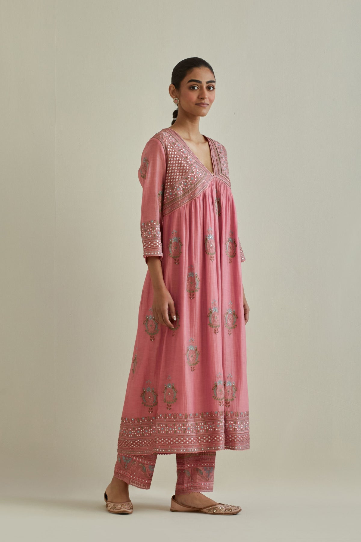 Pink V Neck Yoke Kurta Set