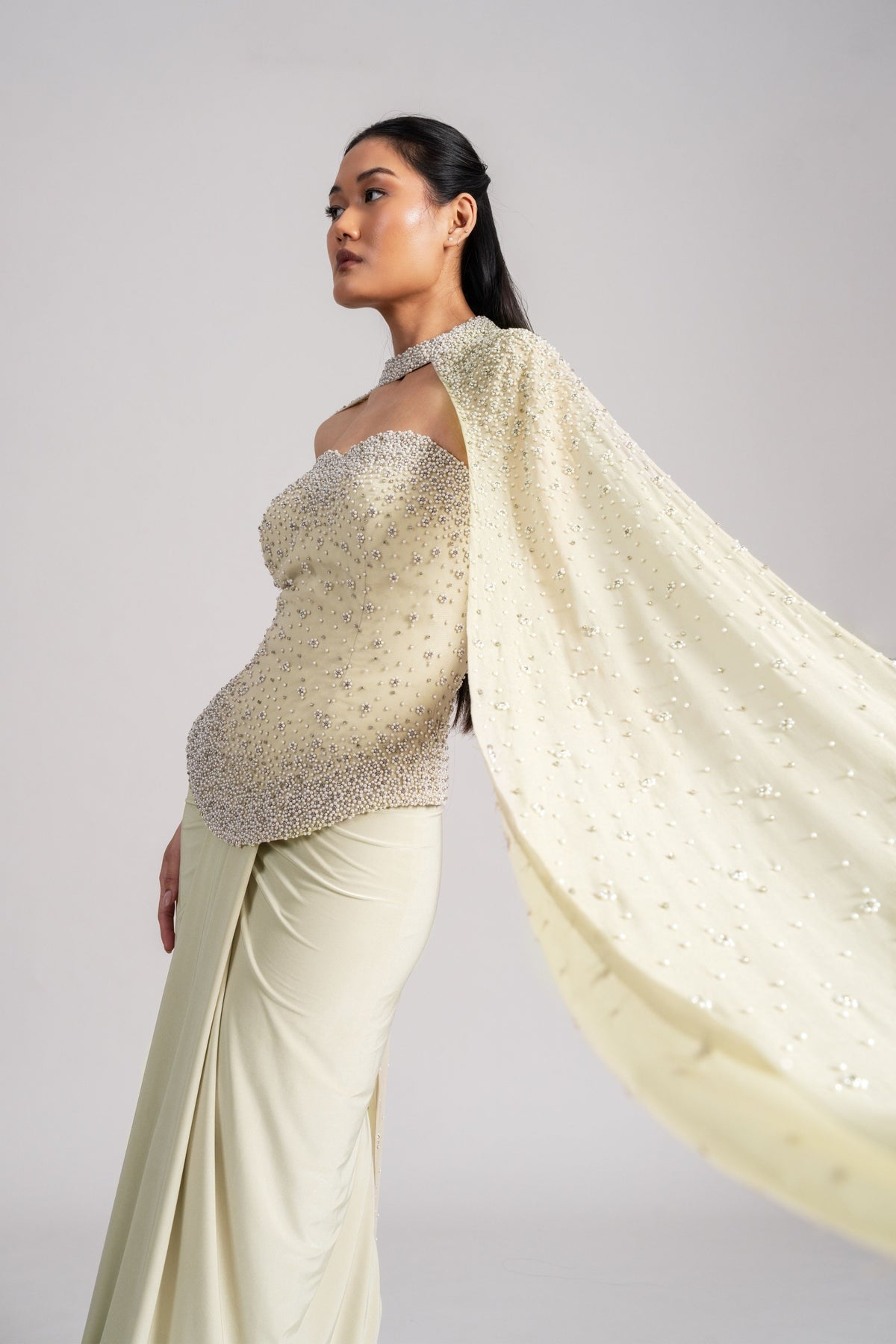 Pearl Meteor Cape Set