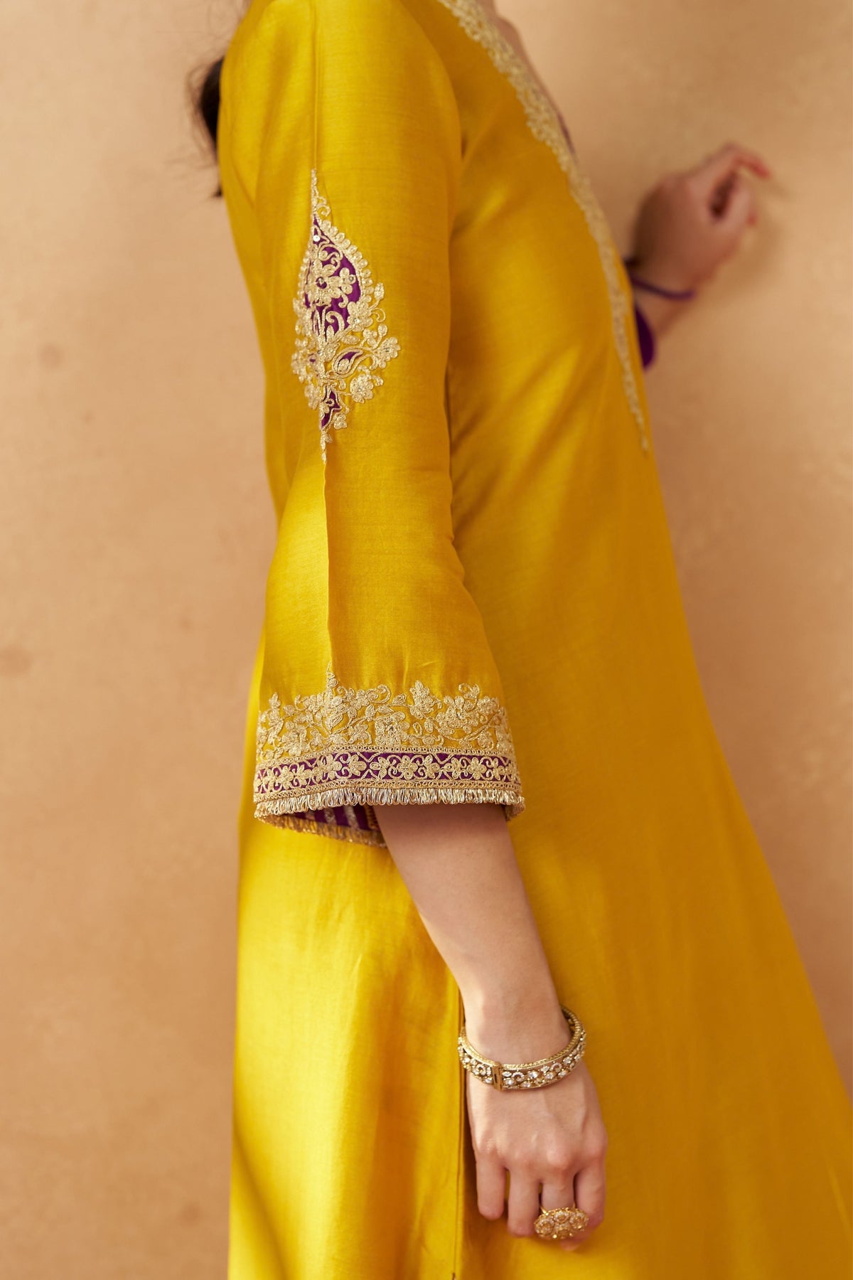 Liana Mustard Chauga Set