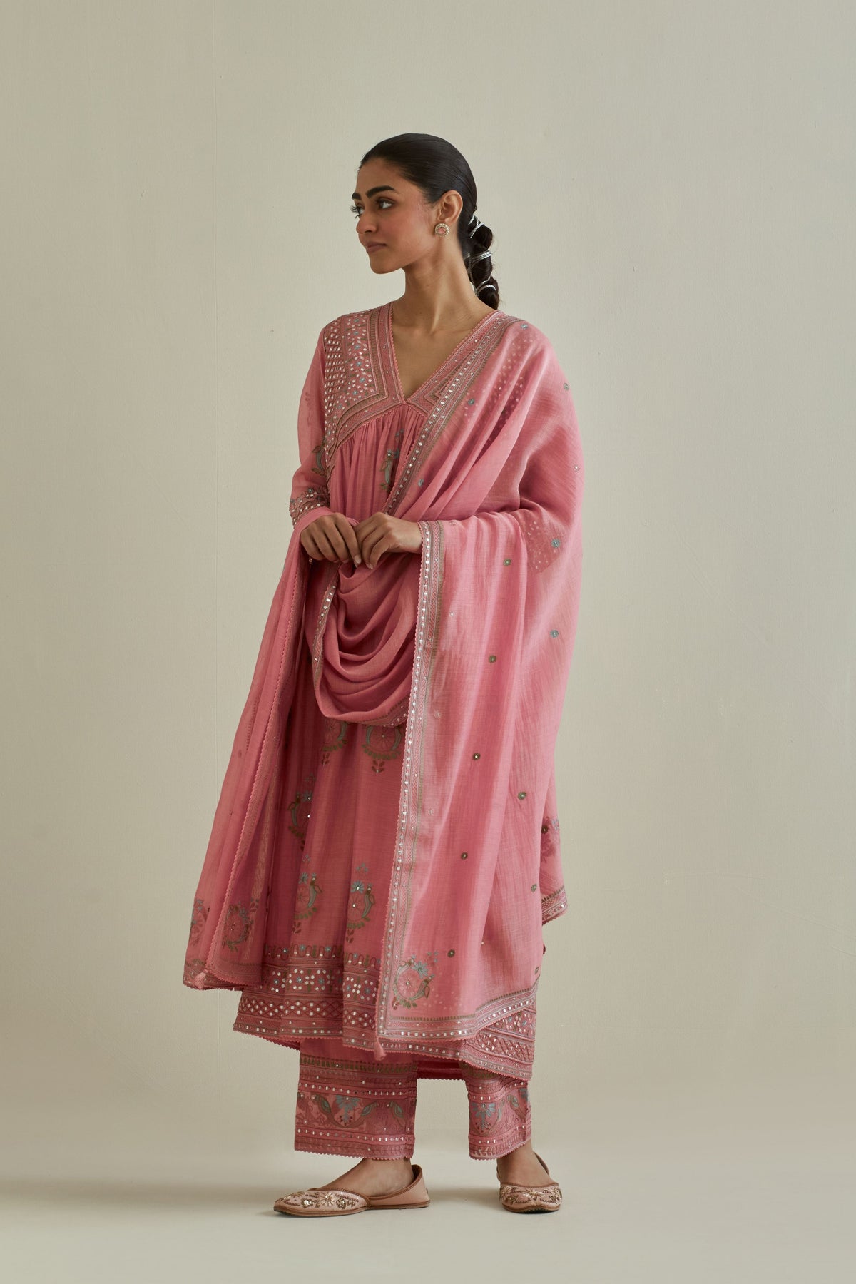 Pink V Neck Yoke Kurta Set