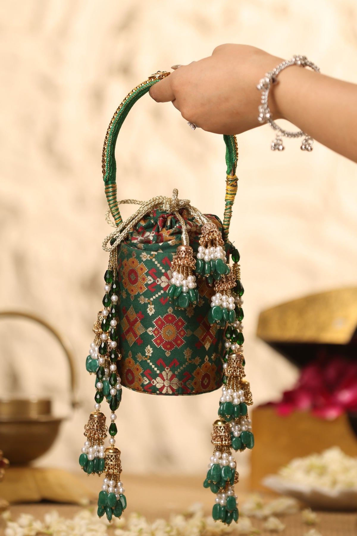 Pannika Potli