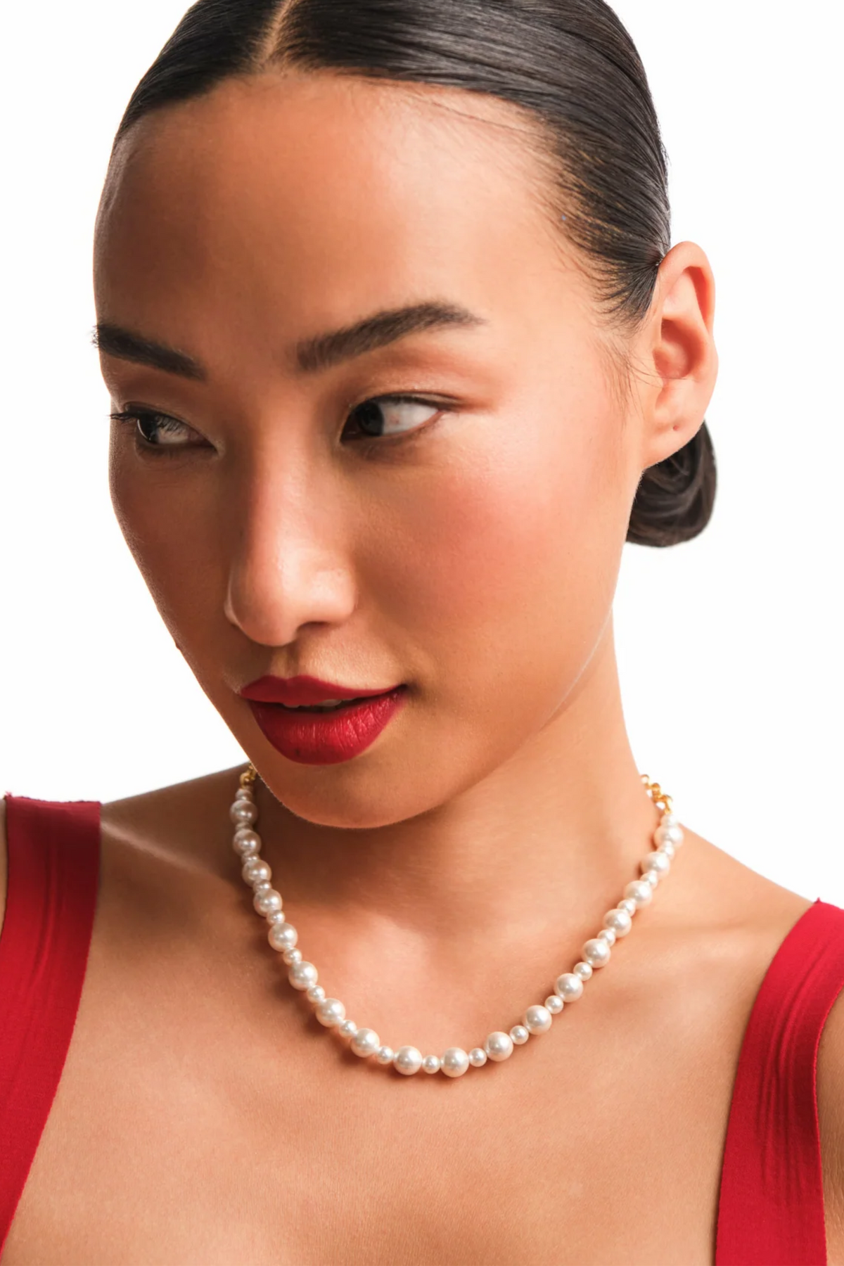 Mini Skip Pearl Necklace