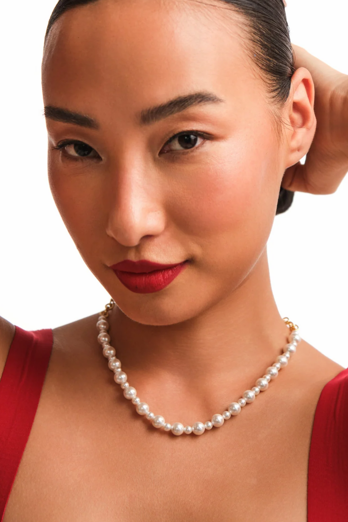 Mini Skip Pearl Necklace