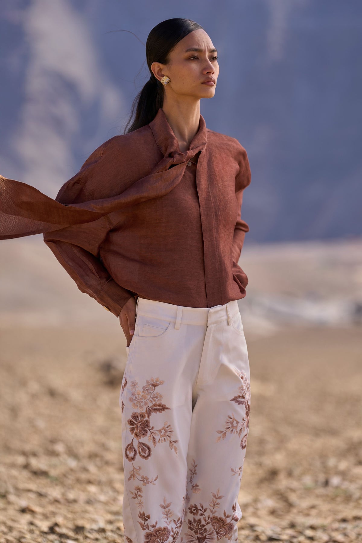 Embroidered Barrel Pant
