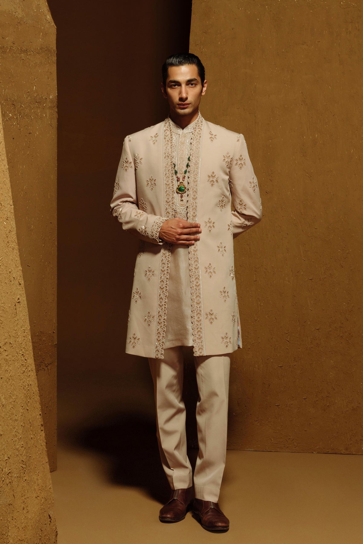 Anakh Achkan Set
