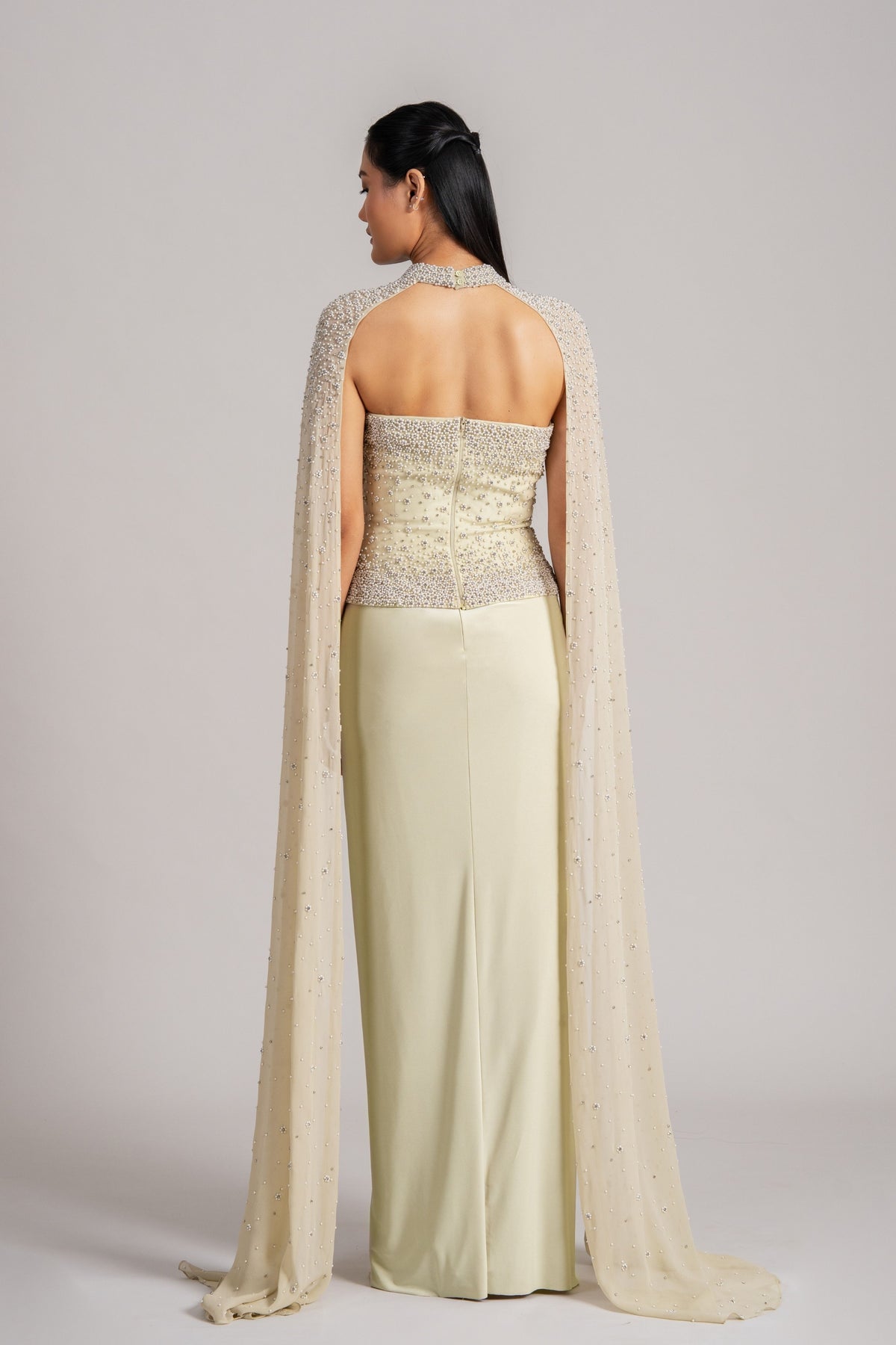 Pearl Meteor Cape Set