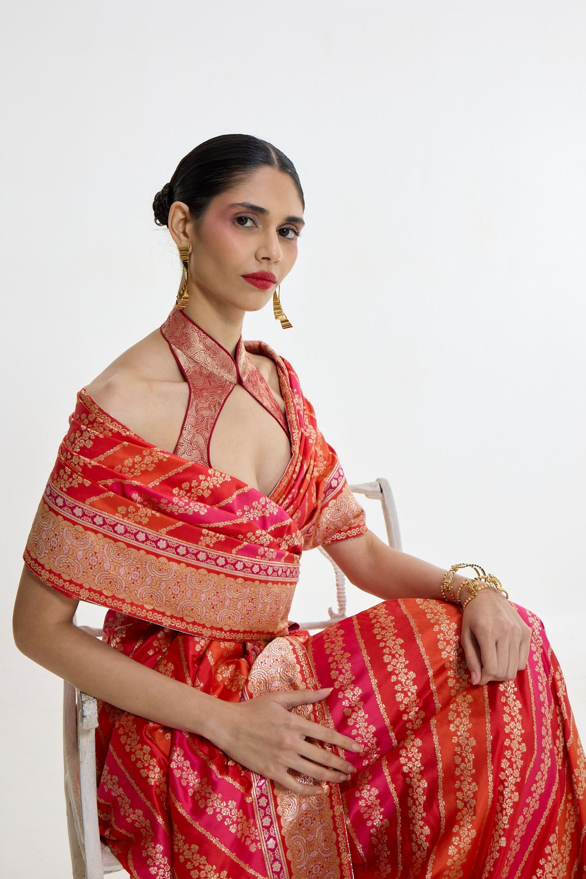 Handwoven Red Mashroo Silk Saree