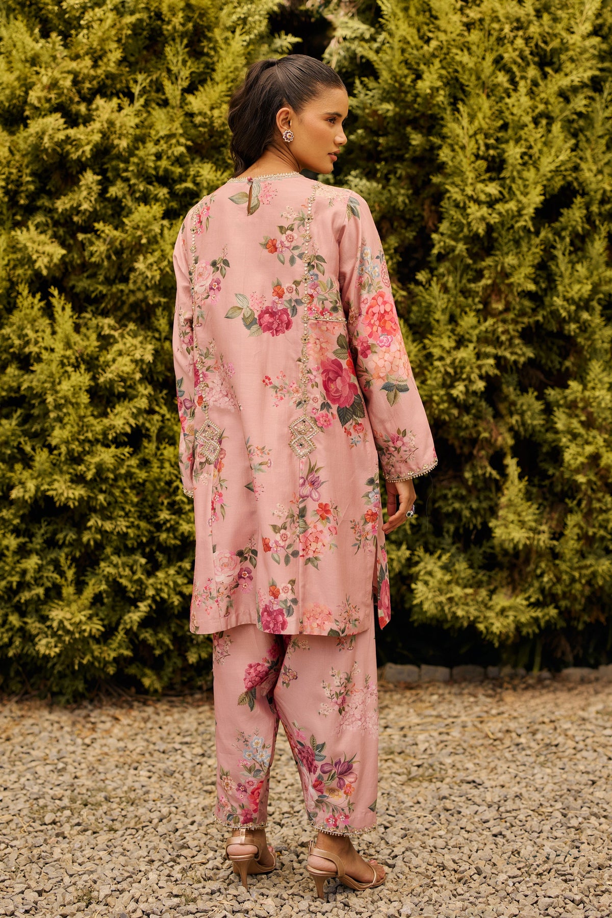 Nora Kurta Set