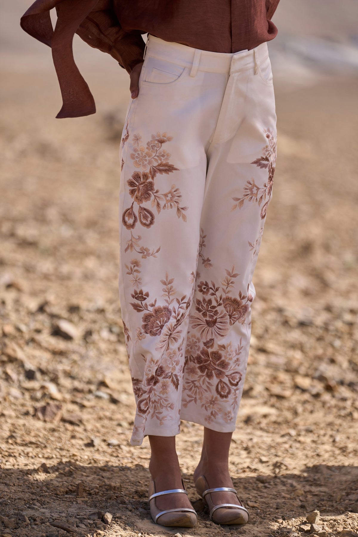 Embroidered Barrel Pant