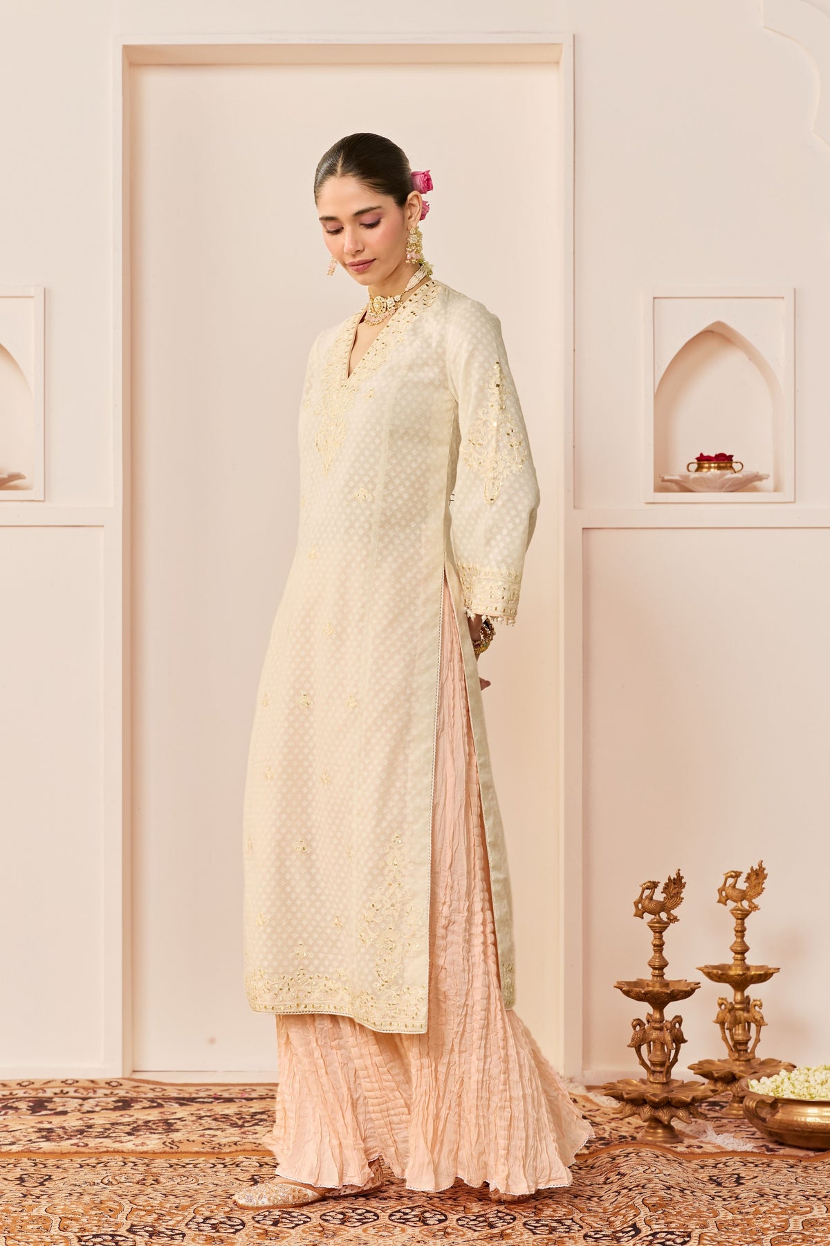 Ruhani Daisy Ivory Skirt Set