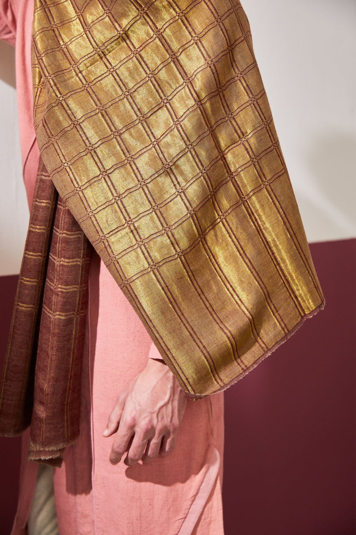 Zari Reversible Dark Brown Stole