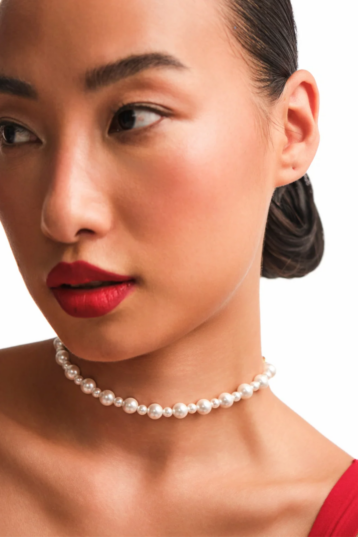 Mini Skip Pearl Necklace