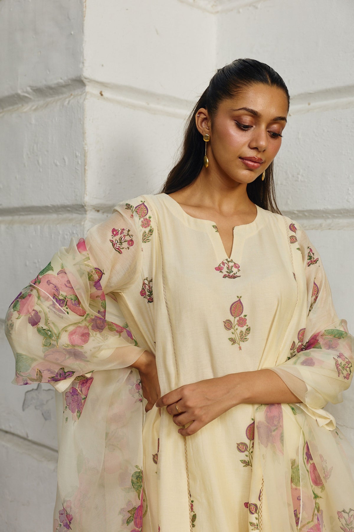 Evie Pearl Kurta Set