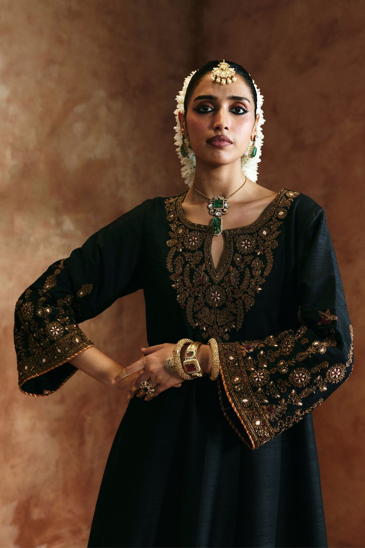 Multicoloured Zardozi Sindh Back Kurta Set