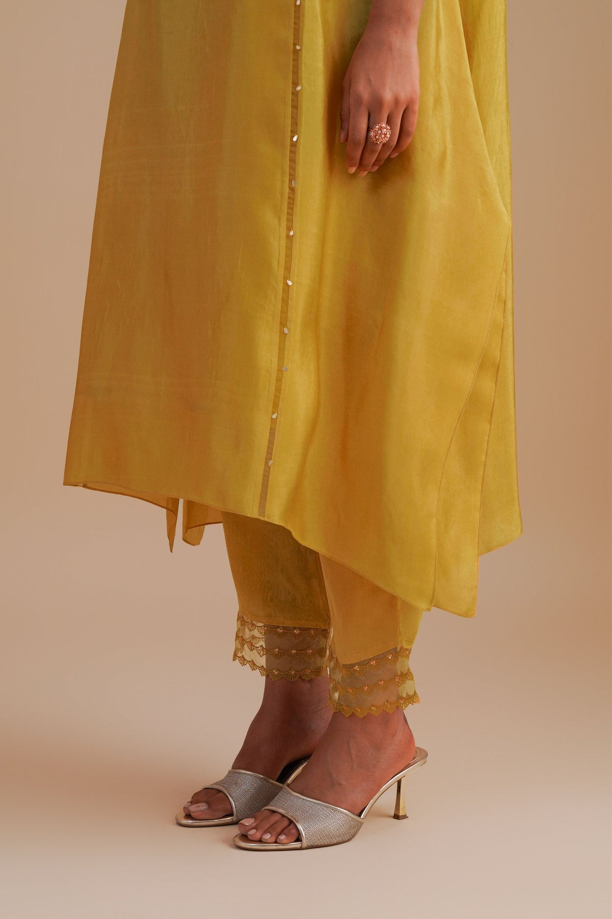 Daffodil Applique Kurta Set